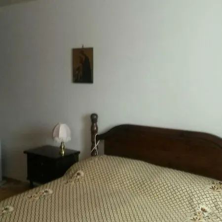 Genevris Apartamento *