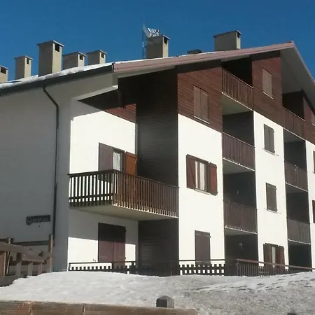 Genevris Apartamento *